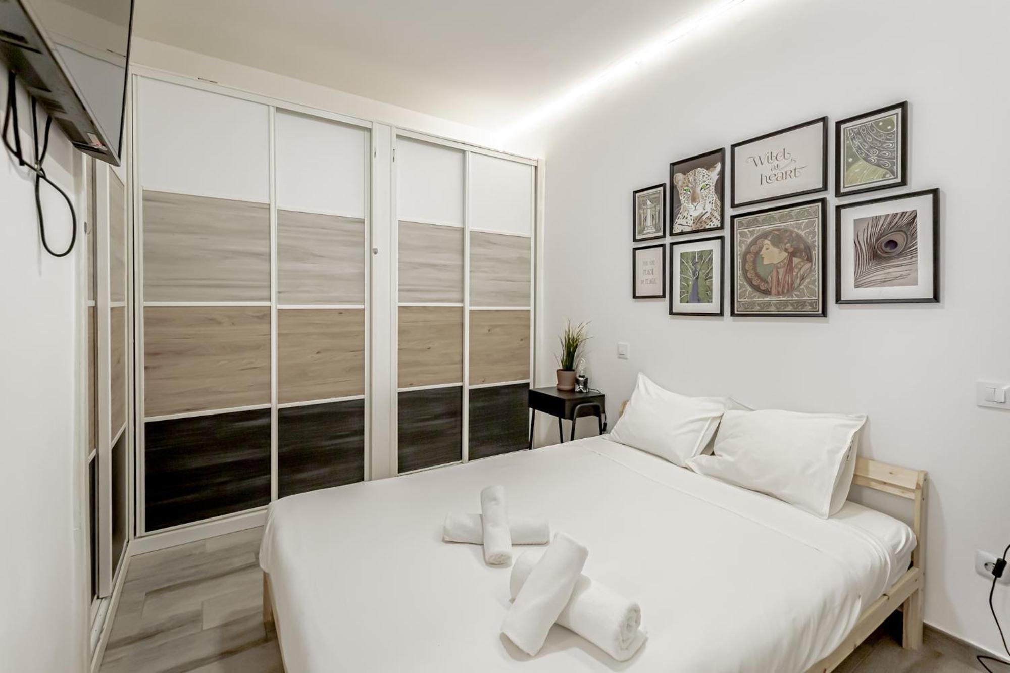Apartamentos Tetuan Madrid Kültér fotó