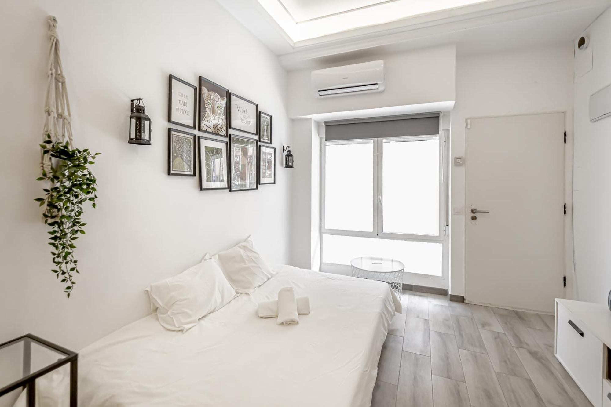 Apartamentos Tetuan Madrid Szoba fotó